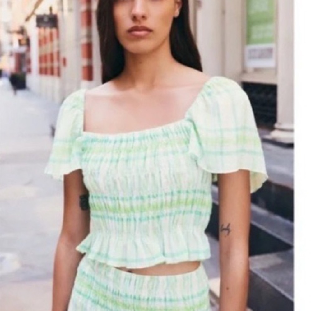 Zara Neon Green Plaid Elastic Smocked Ruffle Crop Top Blouse Size Small